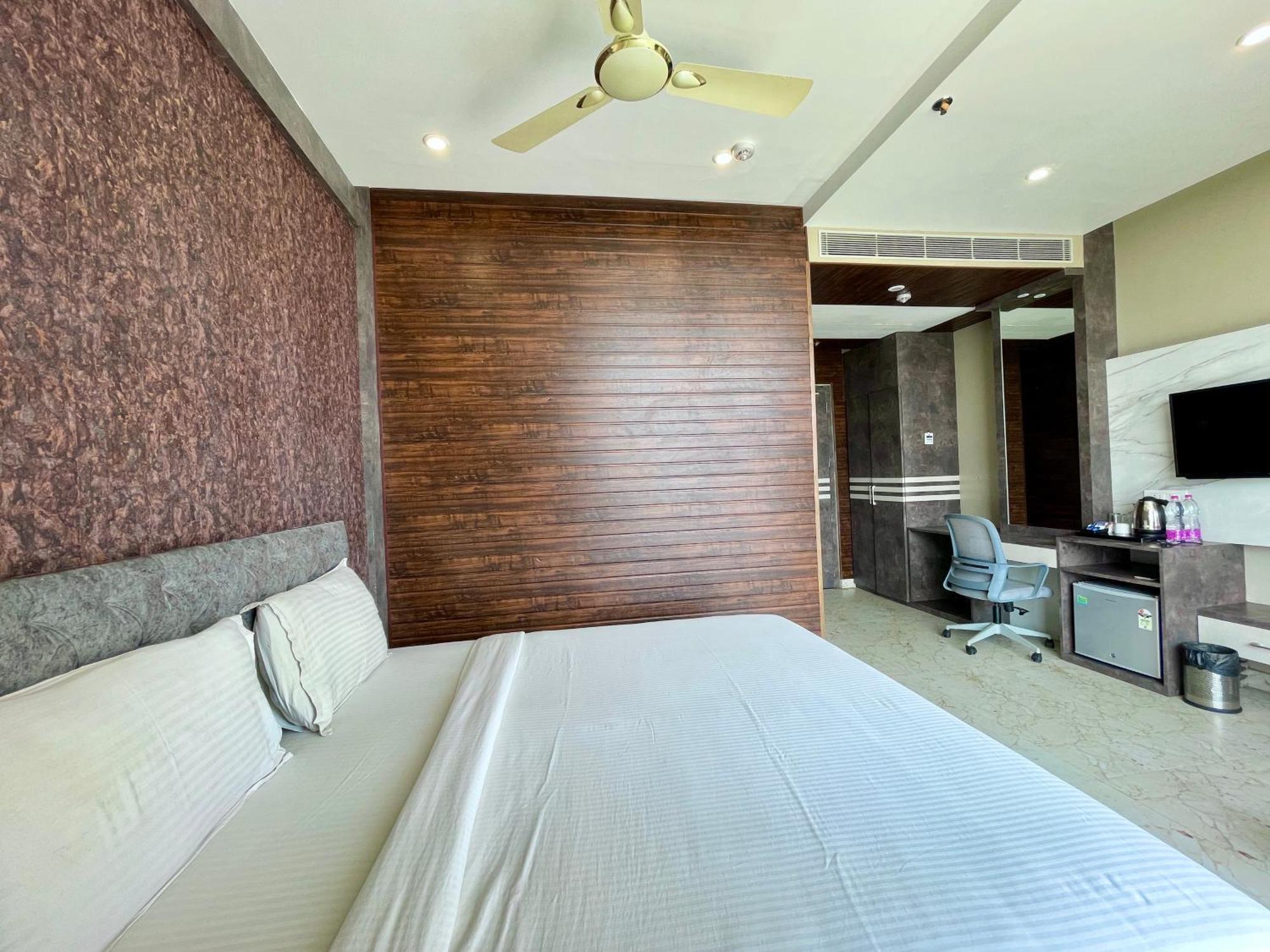 Hotel Tbs In Puri Exterior foto